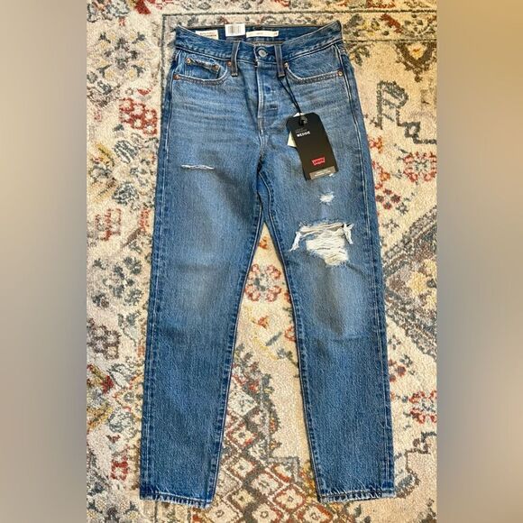 Levi’s Wedgie Icon High-Rise Ripped Icon Jeans Medium Wash Athens Asleep Size 24 - Picture 8 of 11